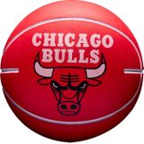 Wilson NBA Dribbler Chicago Bulls Basketbal voor binnen en buiten, kindermaat Ø 6 cm, zwart/rood