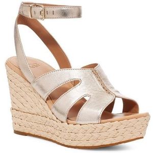 UGG W Careena Dames Sandalen - Goud/Metallic - Maat 41