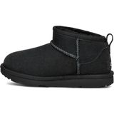 UGG - Classic Ultra Mini - Enkellaarsjes - Zwart - Sheepskin