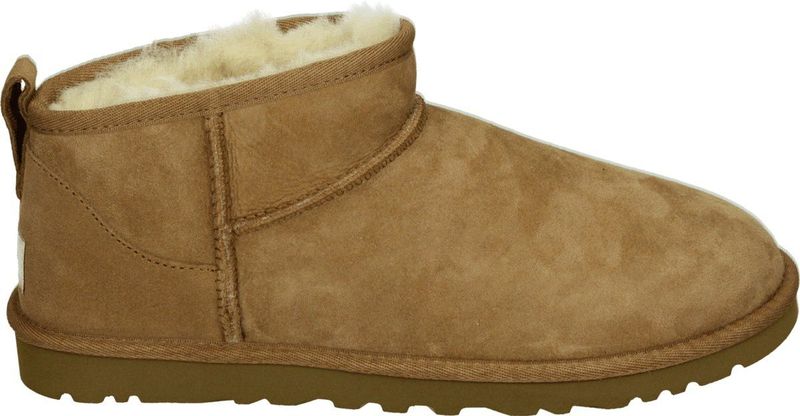UGG - Classic Ultra Mini - Enkellaarsjes - Zwart - Sheepskin