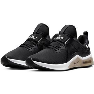 Nike air max bella tr 5 in de kleur zwart.