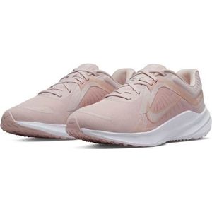 Nike Quest 5 Running Shoes Roze EU 38 1/2 Vrouw
