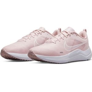 Nike Downshifter 12 hardloopschoenen voor dames, Barely Rose Wit Roze Oxford, 40 EU