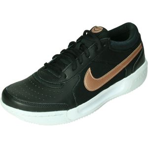 Nike court zoom lite 3 in de kleur zwart.