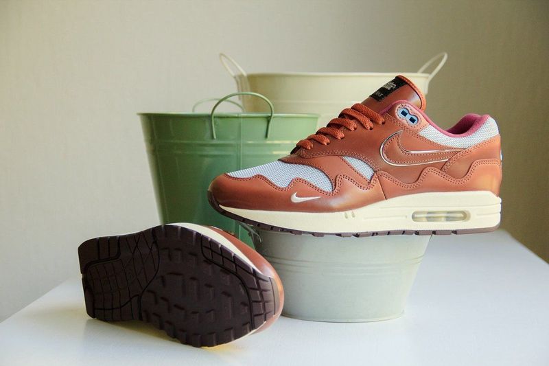 Nike - Air Max 1 - Sneakers - Dark Russett