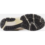 New Balance M2002 D Sneakers Dames Ecru