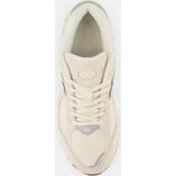New Balance M2002 D Sneakers Dames Ecru
