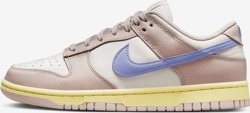 Nike - Dunk Low - Sneakers - Pink Oxford - Dames