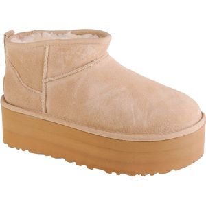 Gevoerde bottines Classic Mini Platforme UGG. Leer materiaal. Maten 36. Beige kleur