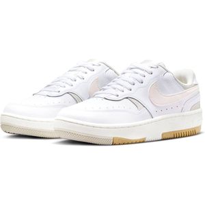 Nike Gamma Force Sneakers Dames