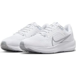 Nike W Air Zoom Pegasus 40, damessneaker, wit/metallic zilver-zuiver platinum, 42 EU, Wit Metallic Silver Pure Platinum, 42 EU