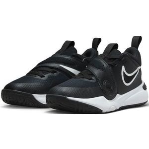 Nike team hustle d 11 in de kleur zwart.