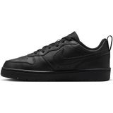 Nike court borough low recraft in de kleur zwart.