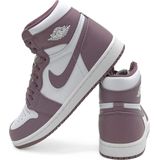 Nike - Air Jordan 1 High OG - Sneakers - Mauve