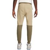 Nike tech fleece joggingbroek in de kleur groen