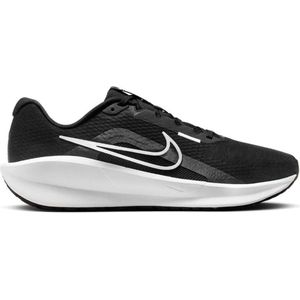 Nike downshifter 13 in de kleur zwart.