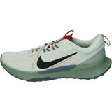 Nike juniper trail 2 in de kleur ecru.