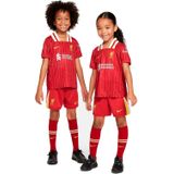 FC Liverpool 2024/25 Stadium Home dreiteiliges Nike Replika Fußballtrikot-Set (jüngere Kinder) - Rot