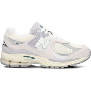New Balance M2002 D Sneakers Dames Beige