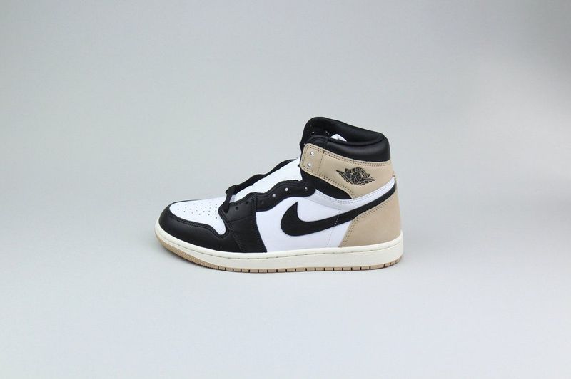 Jordan 1 Retro High OG 'Latte' (Women's)
