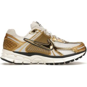 Nike - Zoom Vomero 5 - Hardloopschoenen - Metallic Gold - Ademend Bovenwerk