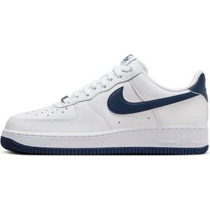 Nike - Air Force 1 07 - Basketbalschoenen - Wit - Navy Blauwe Details