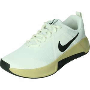 Nike mc trainer 3 in de kleur wit.