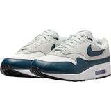 Sneaker 'NIKE AIR MAX 1 ESS'