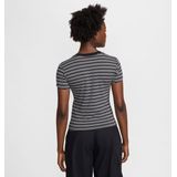 Nike - Chill Knit - Aansluitend T-shirt - Zwart