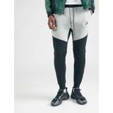 Nike - Tech Fleece - Joggingbroek - Zwart