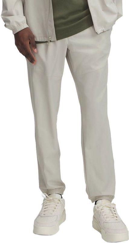 Under Armour - Vibe Woven - Sportbroek - Zwart - Geweven Stretchmateriaal