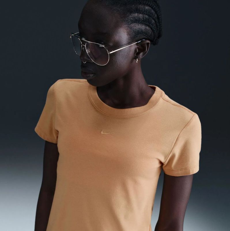 Nike - Sportswear Chill Knit - T-shirt - Dames