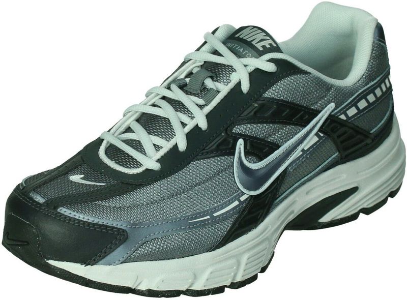 Nike - Initiator - Sneakers - Zwart - Ventilerend Bovenwerk - Dempende Middenzool