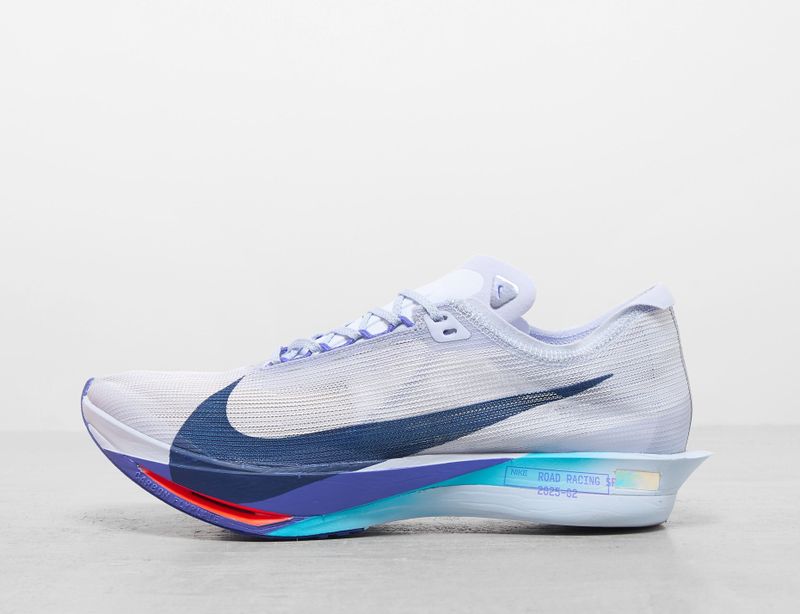 Nike - Streakfly 2 - Hardloopschoenen - Zwart - Koolstofvezel - ZoomX Schuim