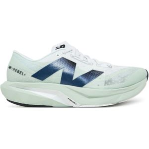 New Balance - FuelCell Rebel v4 - Hardloopschoenen - Zwart - Mesh