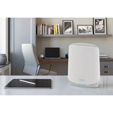 NETGEAR Orbi Tri Band WiFi 6 Mesh System (RBK763S), 3 stuks, AX5400, tot 5,4 Gbit/s, dekking van 525 m², dikke muren, compatibel met alle generaties boxen, Armor 1 jaar