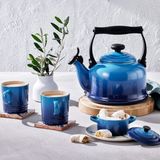 Wasserkocher Le Creuset Tradition Azure 2,1 Liter
