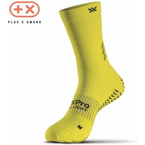 SOXPro - Ultralichtgele - Antislip Voetbalsokken - Geel - Gepatenteerde Griplaag