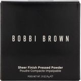 Bobbi Brown - Sheer Finish Pressed Powder - Soft Sand - 9 g