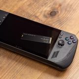 WD_BLACK SN7100 NVMe SSD 2 TB (High-Performance Gaming-Speicher, bis zu 7.250 MB/s Lesegeschwindigkeit, PCIe Gen4, Energieeffizienz) Für Desktop, Laptop & Handheld-Spielekonsolen