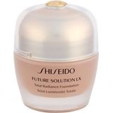Shiseido Future Solution LX Total Radiance Foundation 30 ml