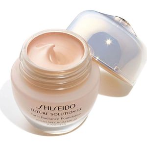 Shiseido Future Solution LX Total Radiance Foundation Verjongende Foundation  SPF 15 Tint  Rosé 3/Rosé 3 30 ml