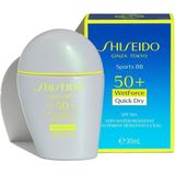 Zonnebrandcrème met Kleur Shiseido Sports BB SPF50+ Medium Huidskleur (30 ml)
