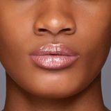 Shiseido - Shimmer GelGloss Moisturizing Lip Gloss with Glowy Finish - Lesk na rty s hydratačním účinkem a třpytkami 9 ml 03 Kurumi Beige (L)