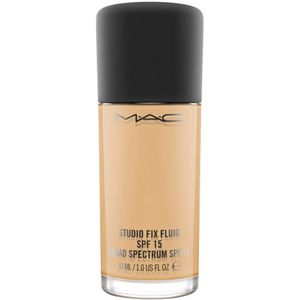 Studio Fix Fluid SPF 15 NC30 Foundation - 30ml