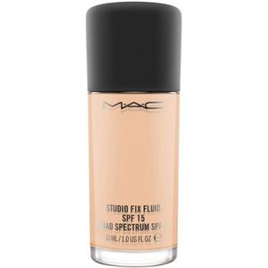 Studio Fix Fluid SPF 15 NW15 Foundation - 30ml