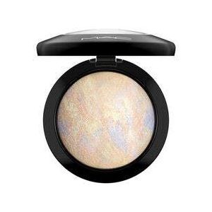 M·A·C Mineralize Skinfinish - highlighter