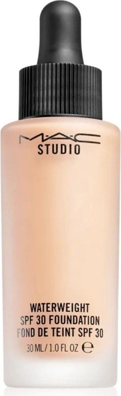 MAC Cosmetics Studio Waterweight Foundation SPF30 NW15