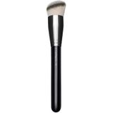 MAC Brush - 170 Synthetic Rounded Slant Foundation