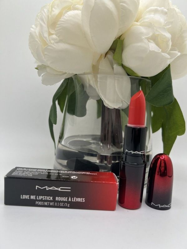 MAC - Love Me - Creamy Shaping Cream Lipstick - Shamelessly Vain - 3 g